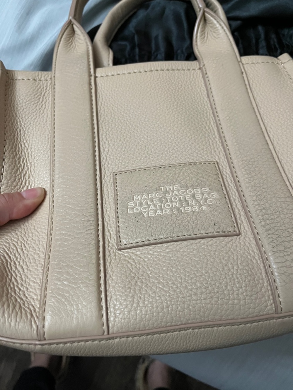 Marc Jacobs Small Tote Bag in Light Beige with Leopard Strap - Picture 2 of 7
